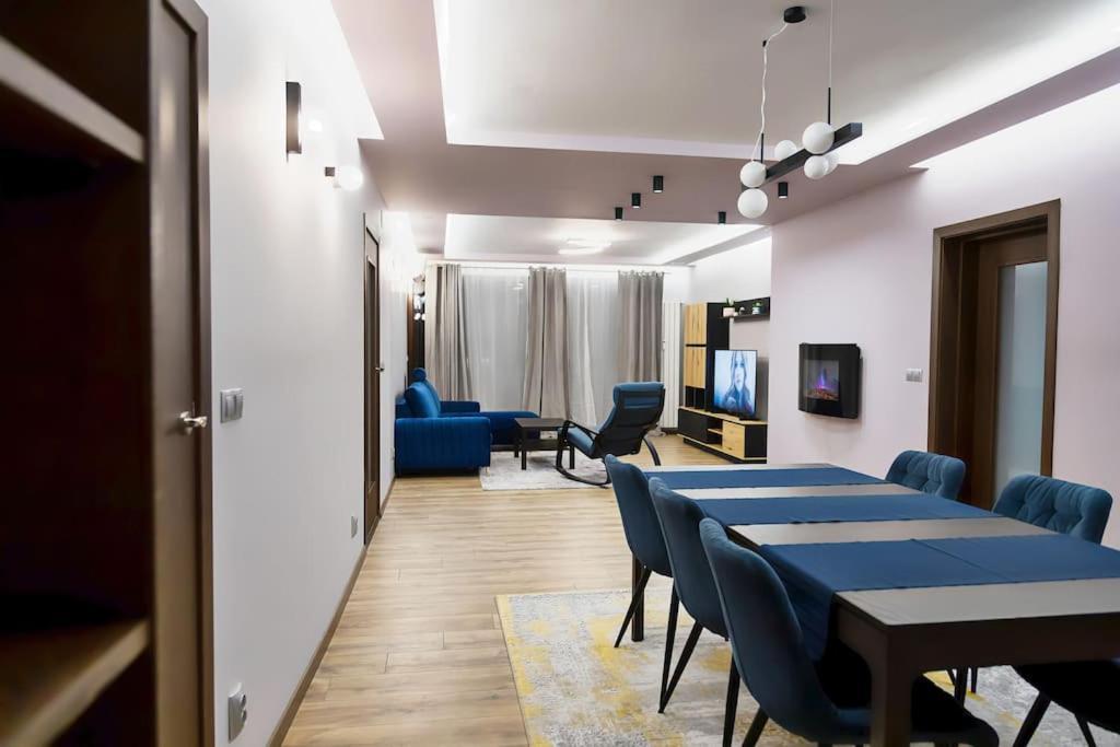 Very Spacious & Modern 3bed Near Airport & Centre Σόφια