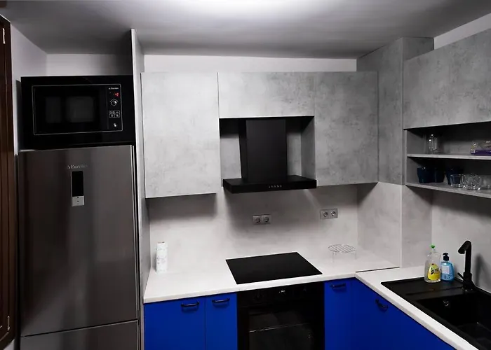 Very Spacious & Modern 3Bed Near Airport & Centre